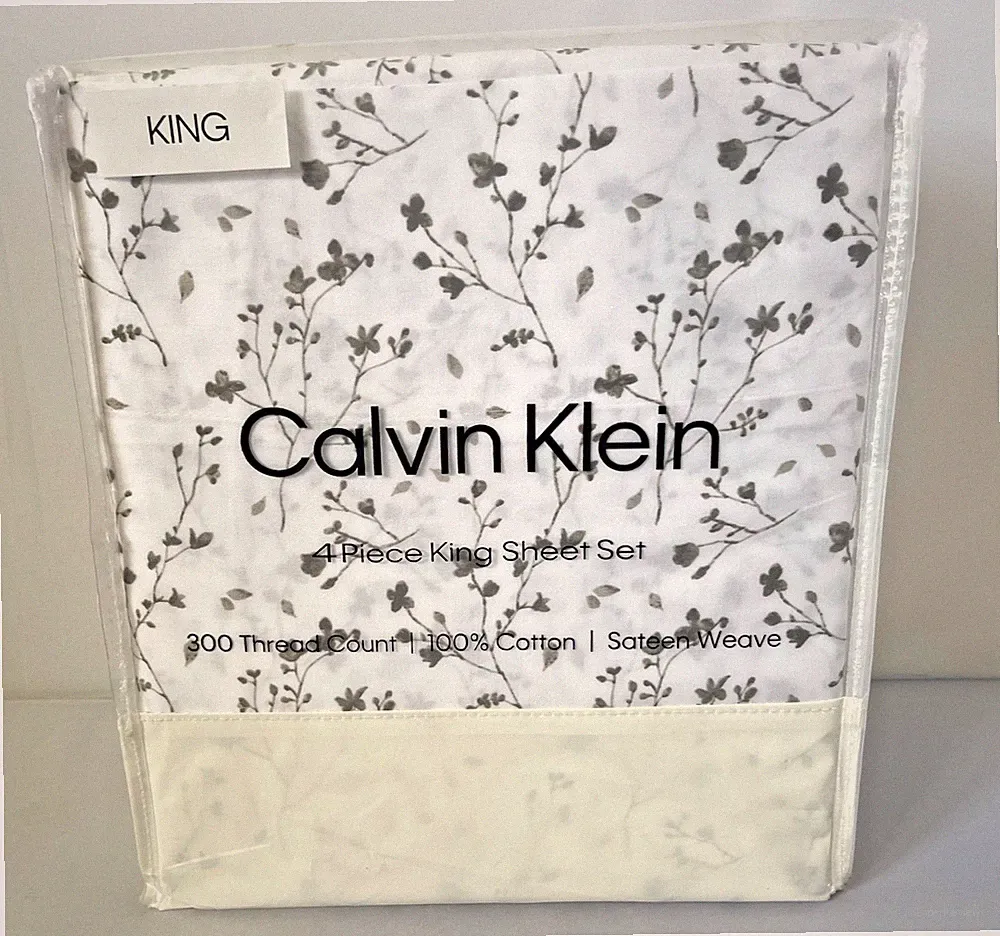 Calvin Klein 4 Piece King Sheet Set Floral Green Sateen Weave 100% Cotton 300 TC