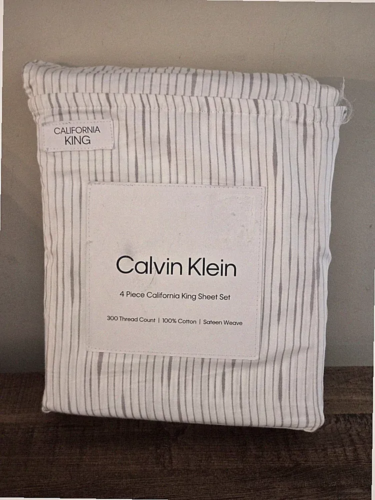 Calvin Klein California King Sheet Set 4 PCS 100% Cotton Sateen Weave White Gray