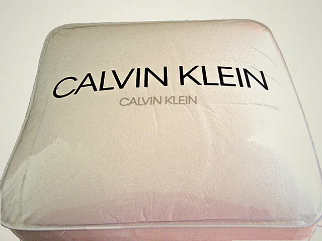 CALVIN KLEIN Full/Queen CLASSIC WHITE EMBROIDERED COMFORTER 100% Cotton 230 TC