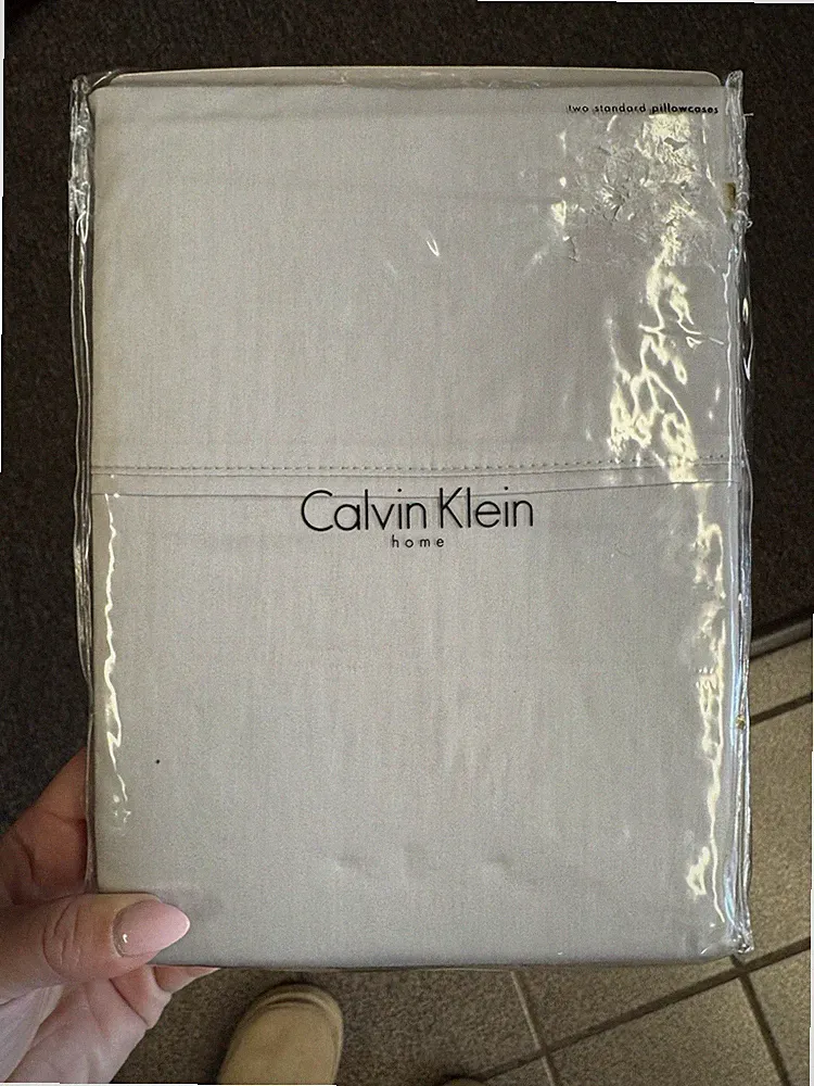 Calvin Klein Home 100% Combed Cotton Sateen Pillowcases 20x32in Beige 320TC