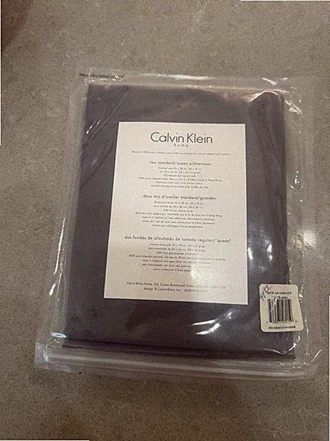 Calvin Klein Home 2 Standard Queen Pillowcases