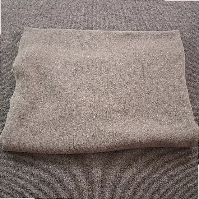 Calvin Klein Home Decorative Throw Blanket Gray Glitter Measures 66x48