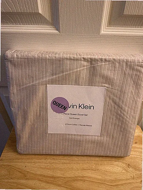 Calvin Klein Ikat Pinstripe White/Neutral Cotton Queen Duvet Cover Set 3pc