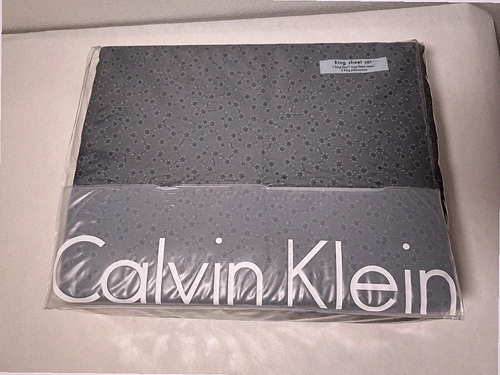 Calvin Klein King Sheet Set Twilight Blossom