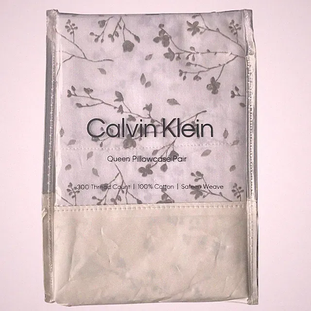 Calvin Klein Queen Pillowcase 2 Pc 100% Cotton Sateen 300 TC White w/Green Gray