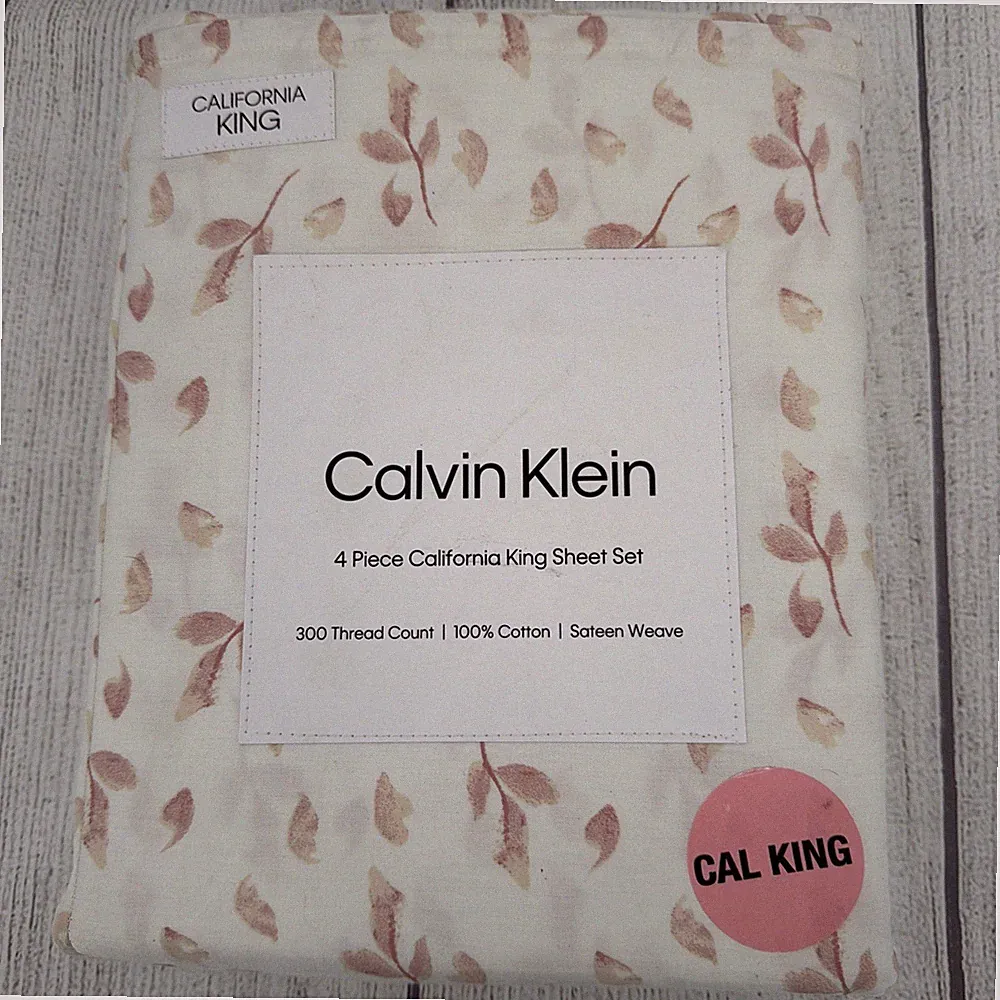Calvin Klein Sheet Set California King Floral Cream Sateen Weave 300TC Cotton