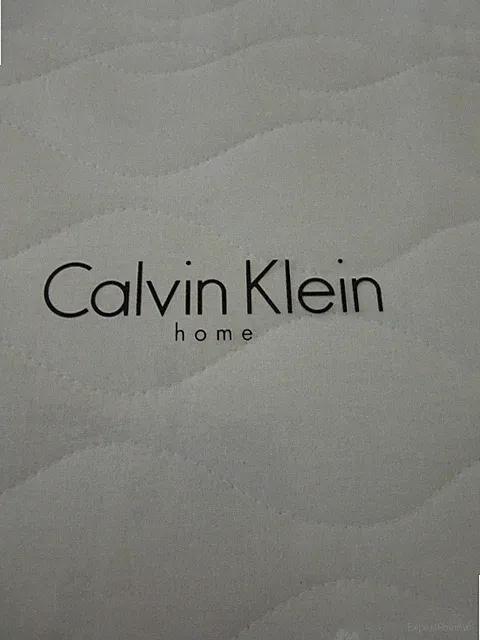Calvin Klein Stitching White King Quilt NIP