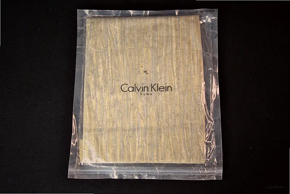 VTG NEW Calvin Klein Home Pillowcases 2 Standard Size Folded Effect Citronella